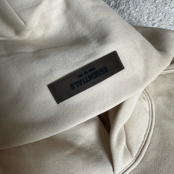 ESSENTIALS Relaxed fit Hoodie - Picture 5 of 5